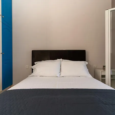 George Beachfront Apartments Lithakia  Room photo