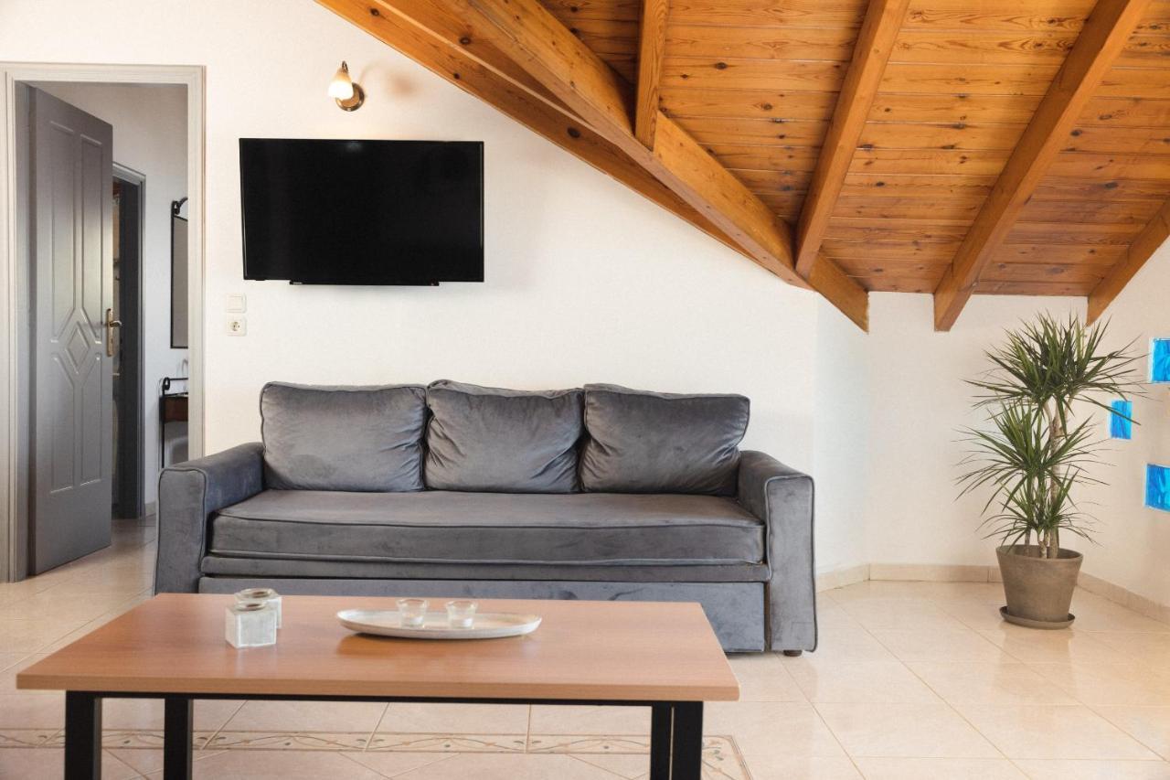 George Beachfront Apartment